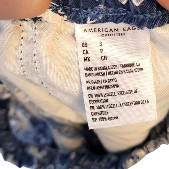 American Eagle Blue And White Tropical Floral Shorts Size S - Picture 5 of 5